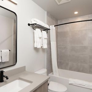 Junior Suite Mountain View